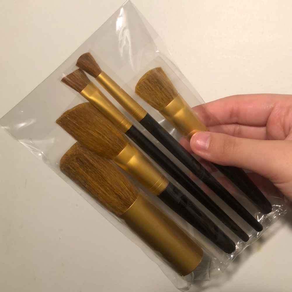 makeup brushes